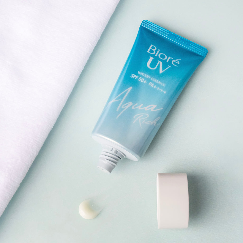 Biore UV Aqua Rich Watery Essence SPF50+/PA++++ tube with smooth cream, promoting light and even sunscreen application.